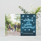 Winter Wonderland - Carte de Noël photo (Debout devant)