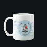 Winter Wonderland Christmas Mug<br><div class="desc">Ces tasses personnalisées présentent une scène hivernale aquarelle avec des montagnes enneigées, une forêt de pins et un cardinal rouge, ce qui en fait un cadeau unique et charmant pour les jeunes mariés et les couples. Ils servent également de faveurs de noces de Noël parfaites que vos invités peuvent profiter...</div>