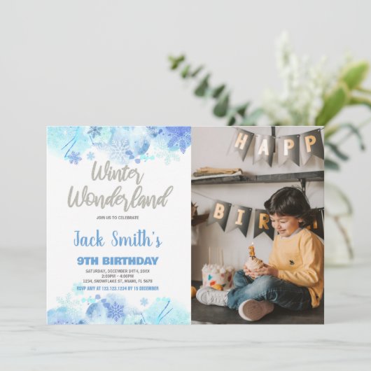 Winter Wonderland Invitations Blue Snow Photo (Debout devant)