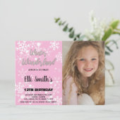Winter Wonderland Invitations d'anniversaire avec  (Debout devant)