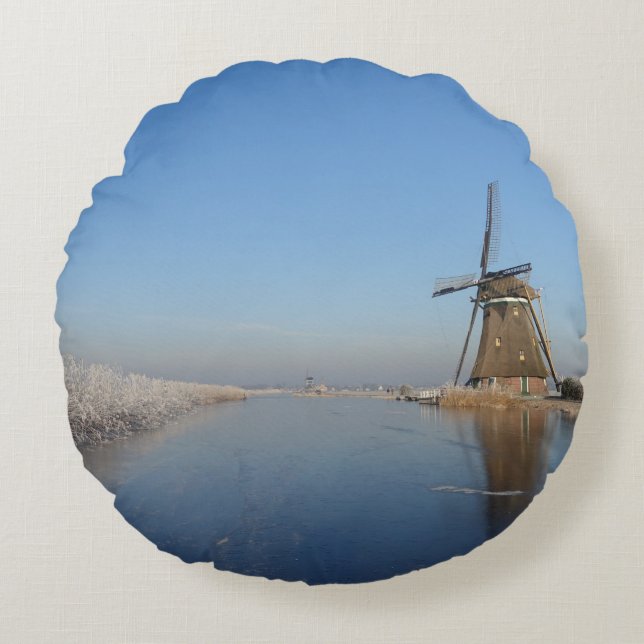 Winterlandschap met windmolen en ijs rond kussen (Voorkant)