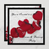 Wintersneeuw en Roos bloemblaadjes Uitnodiging (Voorkant / Achterkant)