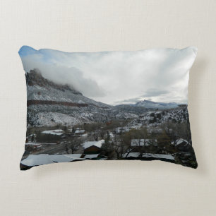 Wintery Town Accent Kussen