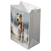 Wirefox Terrier Hond in Sneeuw Kerstmis Medium Cadeauzakje (Voorkant Gekanteld)