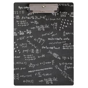 Wiskunde-formules op een Blackboard Klembord