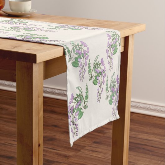 Wisteria Dream Table Runner 14x72 Korte Tafelloper (Voorbeeld)