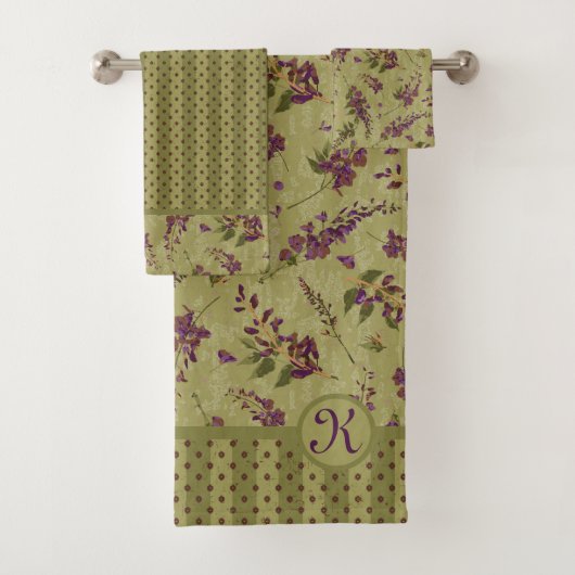 Wisteria Tossed Flowers Monogramed Bad Handdoek (Insitu)
