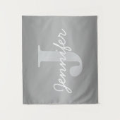 Wit Cursief & Grijs Monogram | Bewerkbare kleuren Wandkleed (Voorkant)