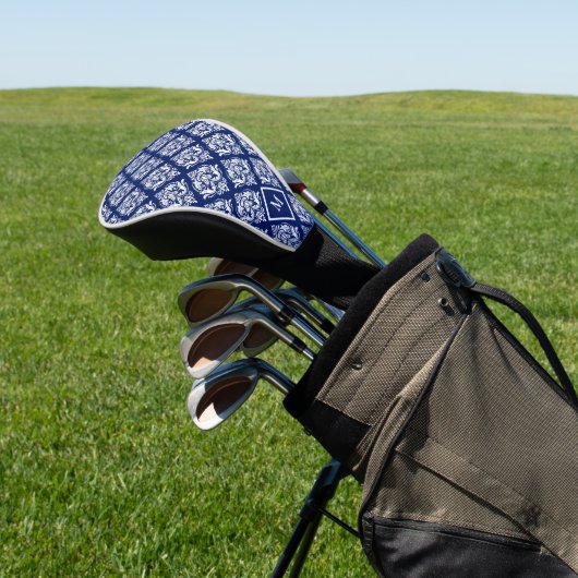 Wit en Blauw  Bloemen Damasks Patroon Golfheadcover (Insitu)