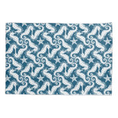 Wit en blauw herhalend motief | Zeepaardpatroon Kussensloop (Achterkant)