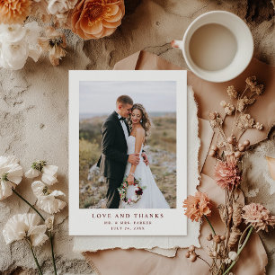 Wit en Donkerrood Elegante Tekst en Fotobruiloft Bedankkaart