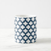 Wit en Navy Blue Trellis, Lattice, Quatrefoil Koffiemok (Center)
