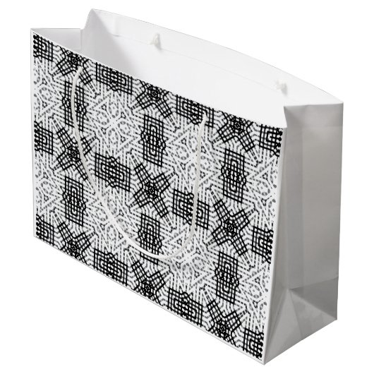 Wit en zwart opengewerkte geometrische patroon Ann Groot Cadeauzakje (Achterkant Gekanteld)