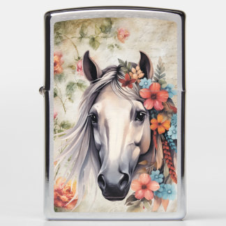 Wit paard tussen bloemen.