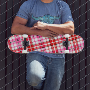 Wit rood roze geruit tartan ontwerp skateboard