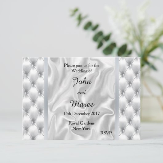 Wit Satijn Quilt bruiloft uitnodiging (Staand voorkant)