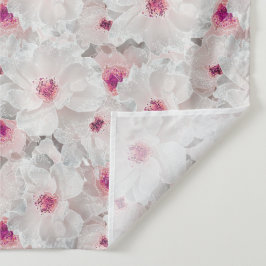 Wit-witte en roze floraal wandkleed