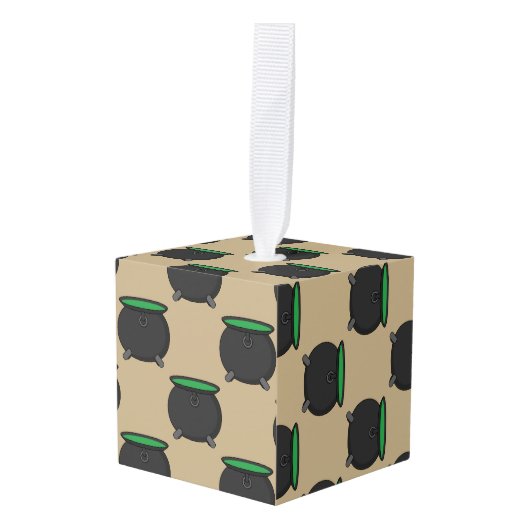 Witch Cauldron Kubus Ornament (Voorkant hoekig)