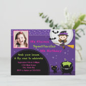 Witch Halloween Birthday Invitation Brunette Kaart (Staand voorkant)