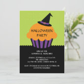Witch Pet Cupcake Halloween Party Invitation Kaart (Staand voorkant)