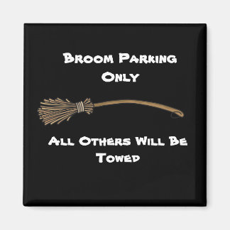 Witches Broom Halloween Magneet