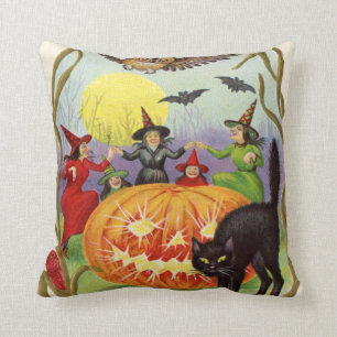 Witches Dancing Around Jack O' Lantern Kussen