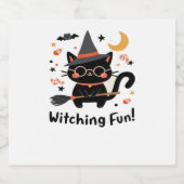 Witching Fun Zwarte Kat met Bezem – Schattigee Hal Sparkling Wijnetiket (Enkel label)