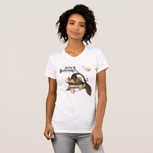 Witch's Pet op een Open Spell Book T-shirt (Voorkant volledig)