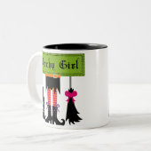 Witchy Girl Halloween T-shirts en cadeautjes Tweekleurige Koffiemok (Voorkant links)