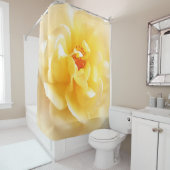 Witgele rozenzachte lichtkleuren douchegordijn (In situ)