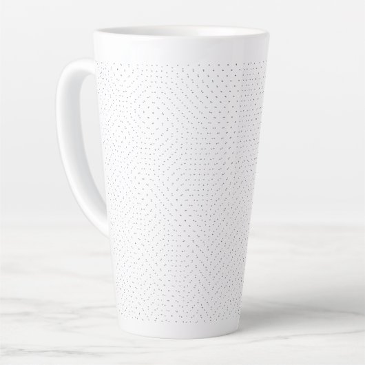 Witte achtergrond met een zich herhalend patroon v latte mok (Linkerhoek)