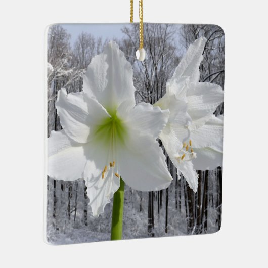 Witte amaryllis en sneeuw I Keramisch Ornament (Rechts)