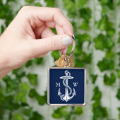 witte anchor Rope Navy Blauwe Achtergrond Sleutelhanger (Hand)