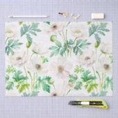 Witte anemonbloemen op room tissuepapier (Craft)