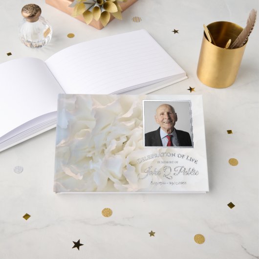 Witte anjer bloemen viering van het leven gastenboek (Voorkant open)