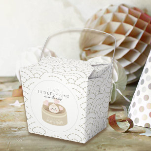 Witte Baby shower met weinig duimsteekwonden Bedankdoosjes