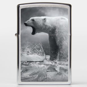 Witte Beer Hunter op ijs in water
