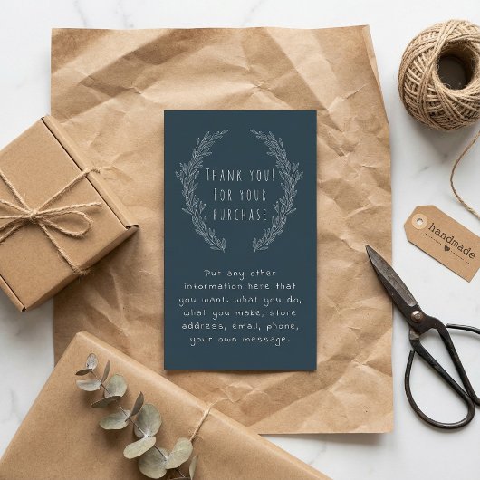 Witte bloem met insteekkaart, bestellingen van kla informatiekaartje