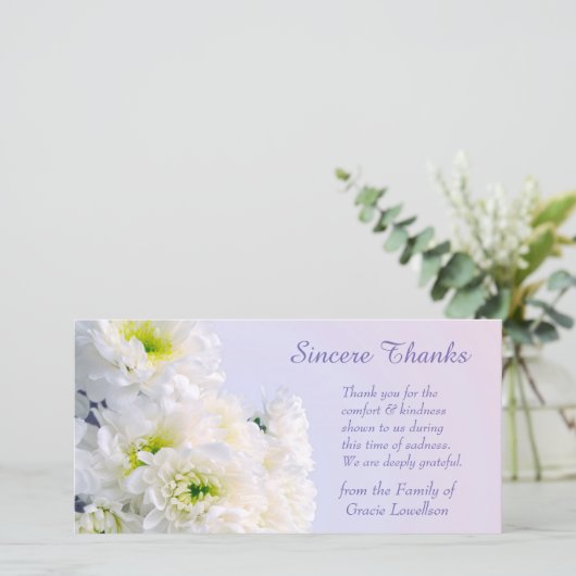 Witte bloemboeket rouwkaarten met dankbetuiging bedankkaart (Staand voorkant)