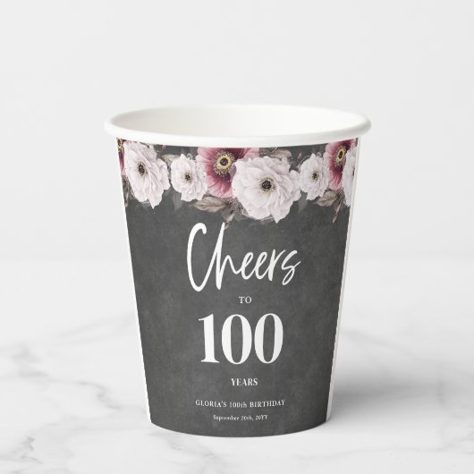 Witte Bloemen Chalkboard Proost op 100e verjaardag Papieren Bekers (Achterkant)