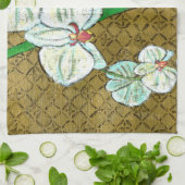 Witte bloemen en groene gedichten aan de bruine gr theedoek (Gevouwen)