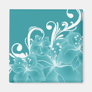 Witte bloemen en rollen op blauw magneet