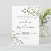 Witte bloemen groen bruiloft uitnodiging in het Sp (Staand voorkant)