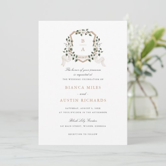 Witte Bloemen Groen Ivy Monogram Crest Bruiloft Kaart (Staand voorkant)