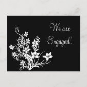 Witte Bloemen Ontwerp op Zwarte Briefkaarten (Voorkant)