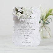 Witte bloemen op bruiden jurk bruiloft kaart (Staand voorkant)