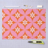 Witte bloemen op midden eeuw roze cirkels patroon tissuepapier (Craft)