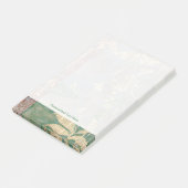 Witte bloemen op Newsprint Achtergrond Post-it® Notes (Schuin)