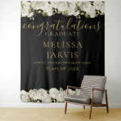 Witte bloemengoud script afstudeerfoto achtergrond wandkleed (In situ)