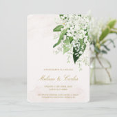 Witte bloemenspaanse bruiloft uitnodiging (Staand voorkant)